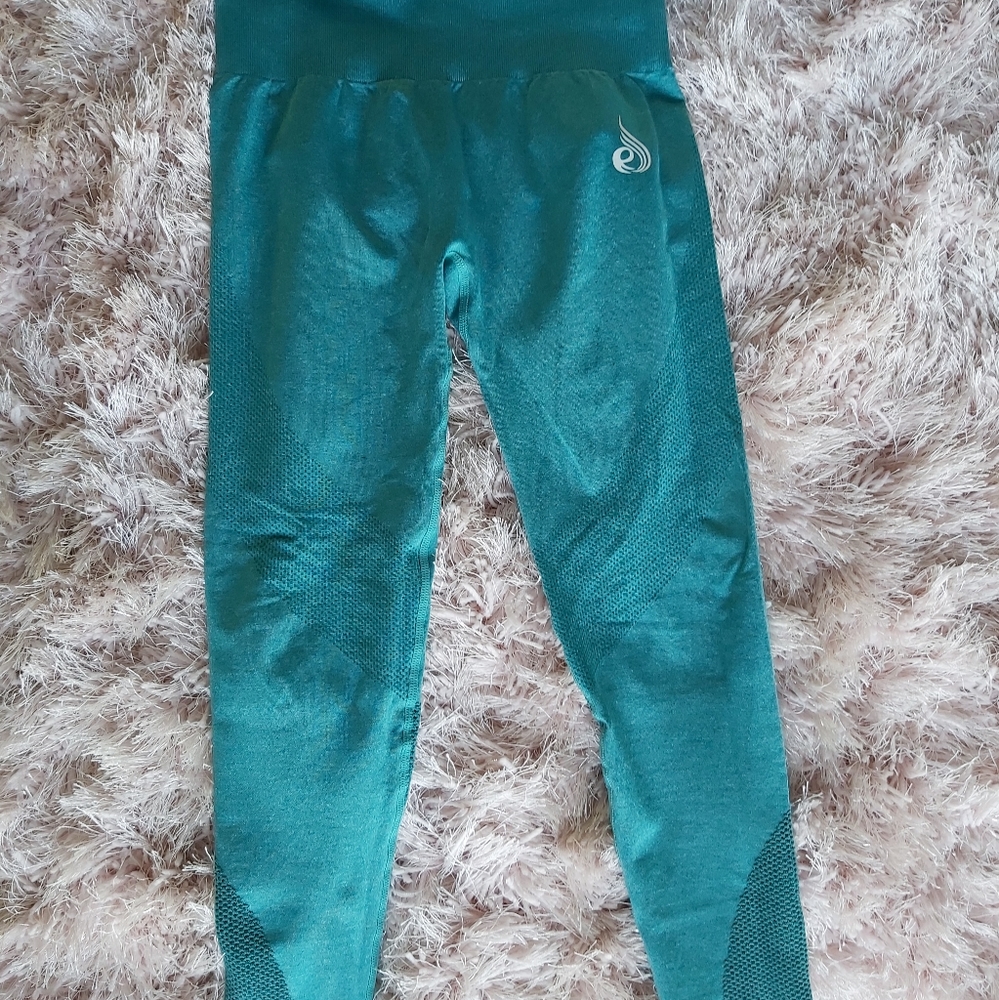 Seamless leggings